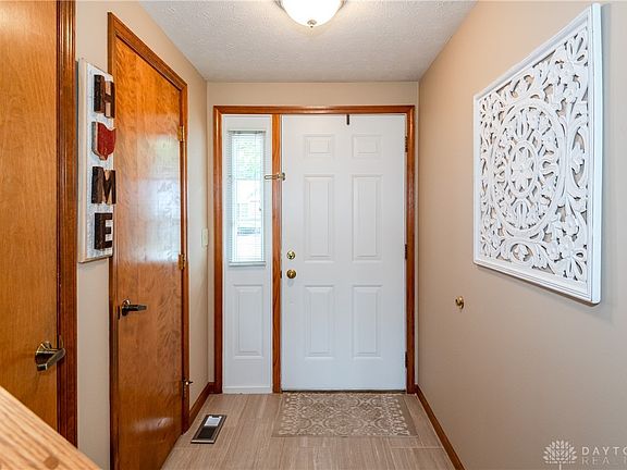 3rd image of 1171 Bay Harbour Cir