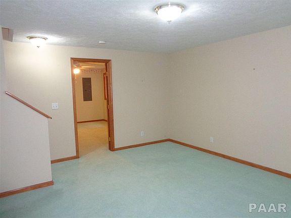 5th image of 93 Fox Creek Ct
