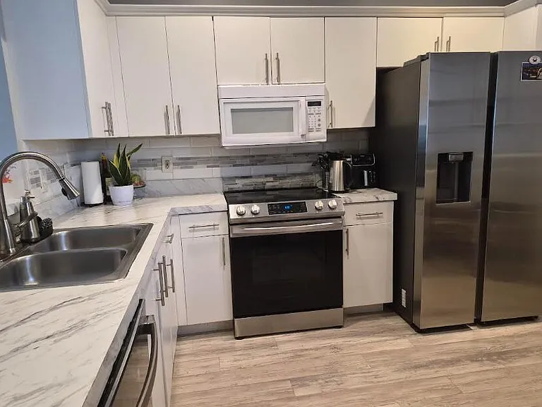 2011 Madeira Dr — Photo 5