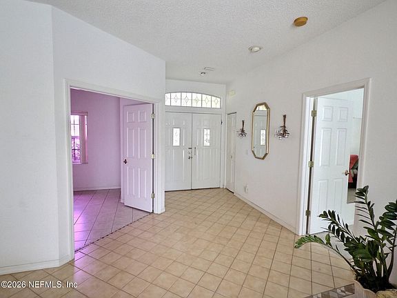 5th image of 6 MONTAUK Court
