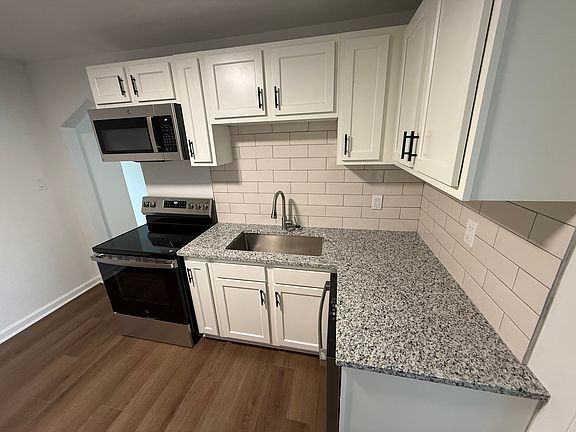 2nd image of 1566 Loney Ln