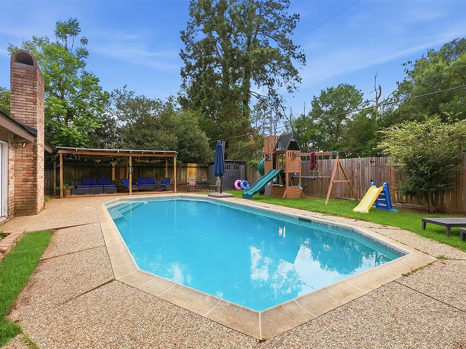 17211 Camberwell Green Ln