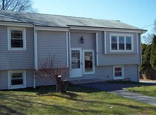 5 Roberta St, North Providence, RI 02904