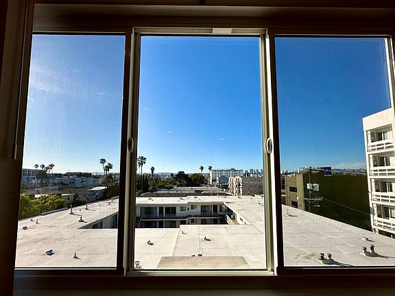 4th image of 3746 Mentone Ave APT 403