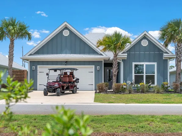 153 Vermilion Cir, Pt Saint Joe, FL 32456