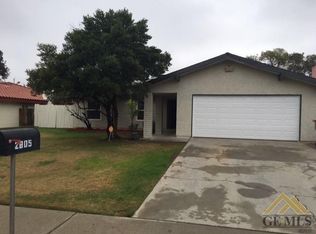 2805 Carl Ln, Bakersfield, CA