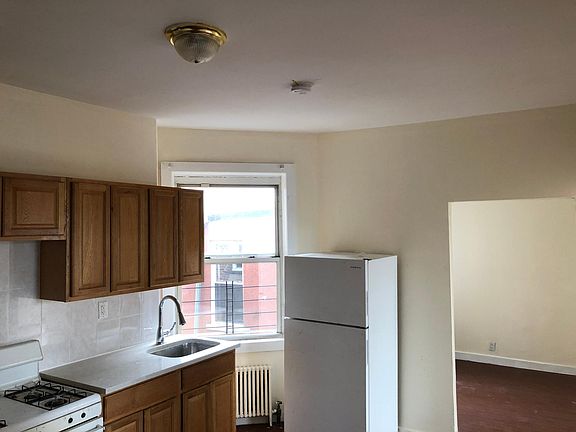 3rd image of 3642 Holland Ave #Fl3