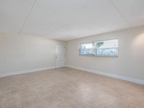 3rd image of 280 Hayes Ave #11