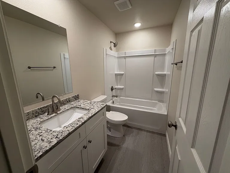 1300 Bajada St — Photo 14