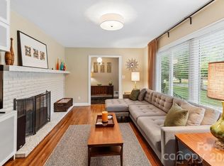 122 Chanticleer Ct, Charlotte, NC 28214
