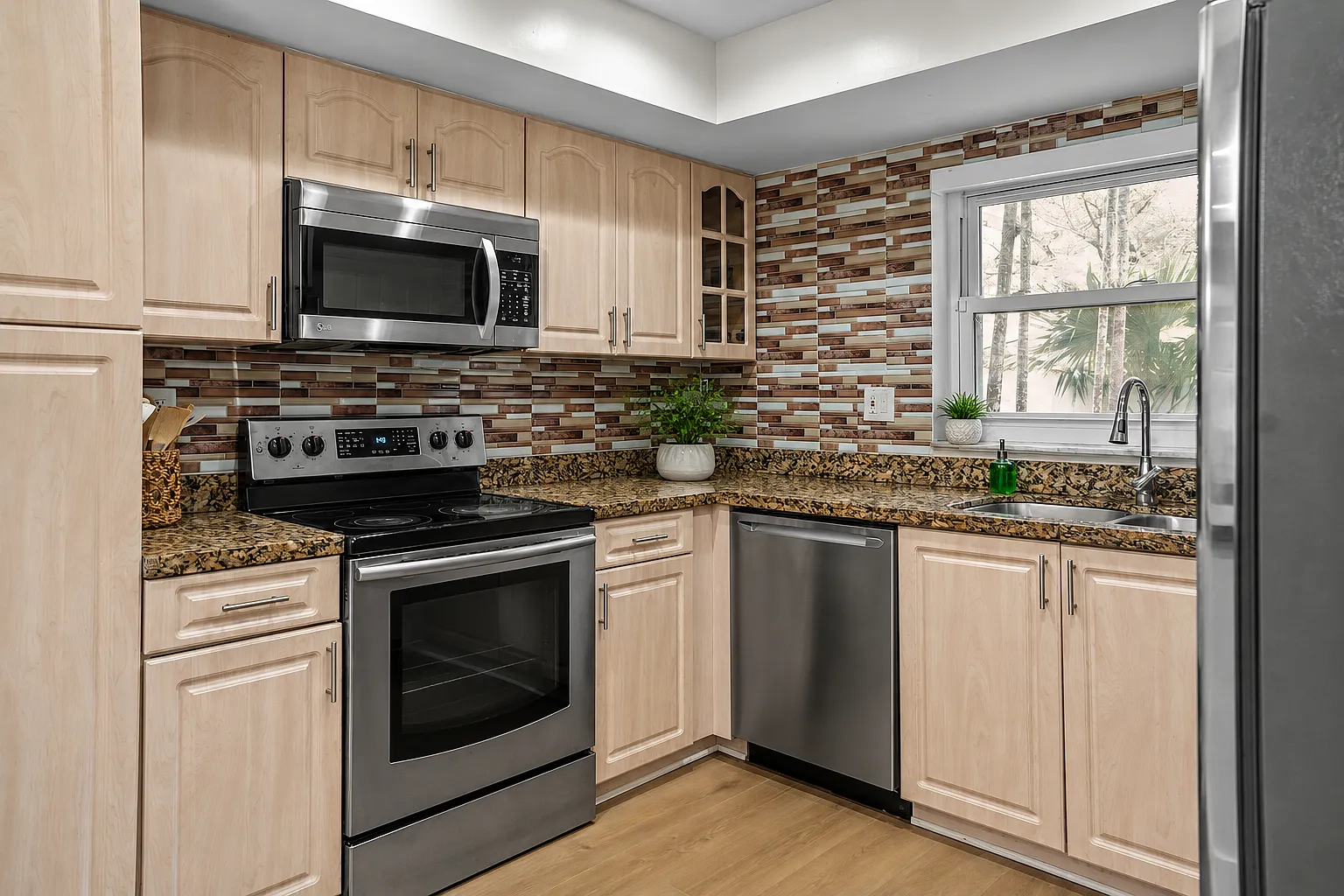 3 bed, 2.5 bath, $3,500 — Photo 1