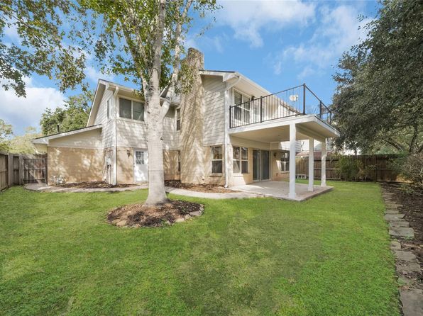 3327 Larkwood Ln, Sugar Land, TX 77479