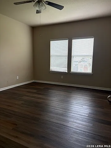1810 Golden Maple — Photo 9
