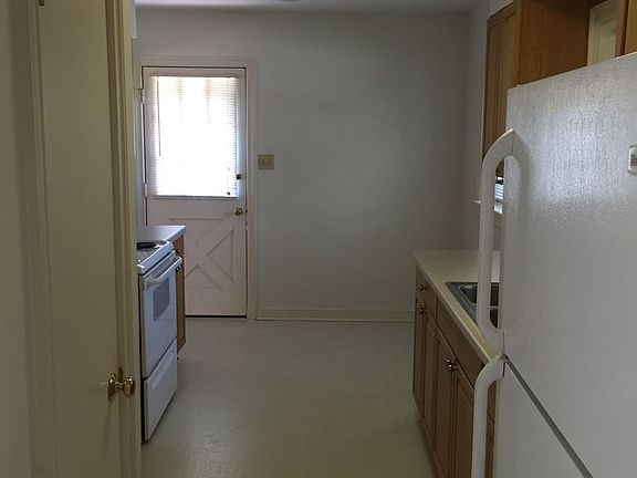 2nd image of 7513 Greengate Dr