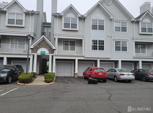 68 Prestwick Way, Edison, NJ 08820