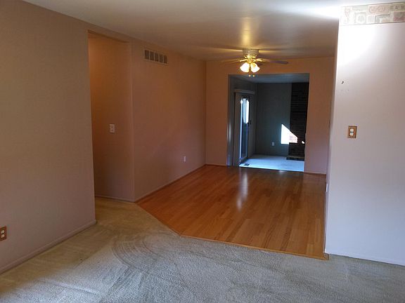 3rd image of 25120 Alicia St