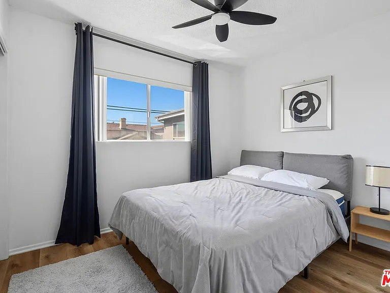 41 Westminster Ave — Photo 11