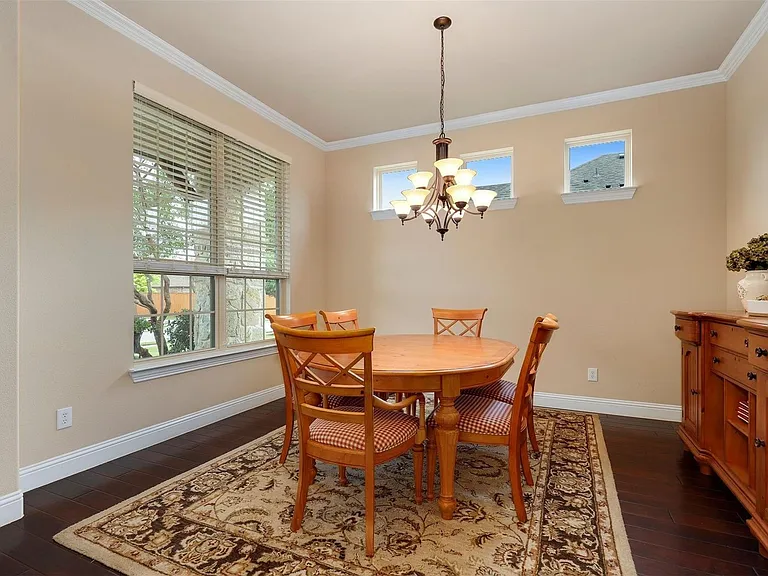 12813 Sherbrooke Dr — Photo 3