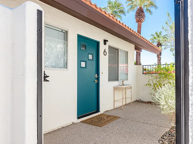 860 N Indian Canyon Dr #6 — Photo 6