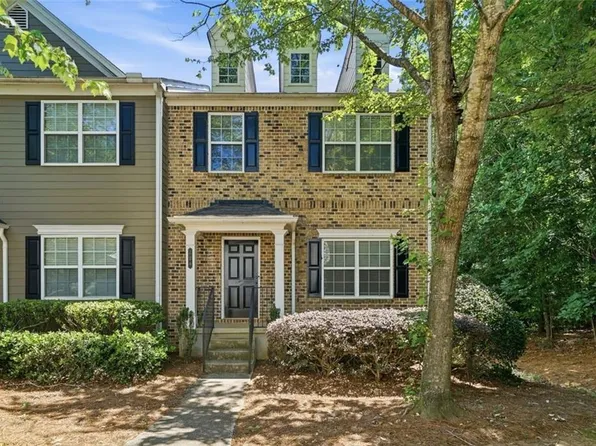 726 Breeze Ln, Woodstock, GA 30188