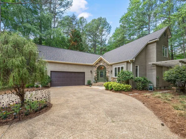 4 Hunters Green Ct, Durham, NC 27712