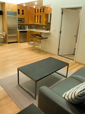 Rented by A & I Broadway | media 4