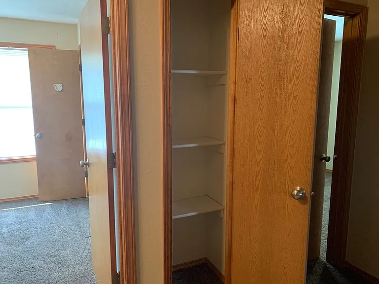 3845 W Roxbury St — Photo 3