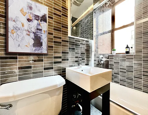 Rented by Vector New York, LLC | media 27