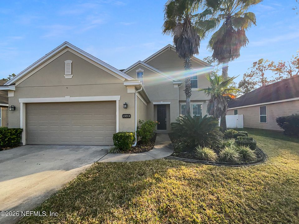 1st image of 15713 LEXINGTON PARK Boulevard