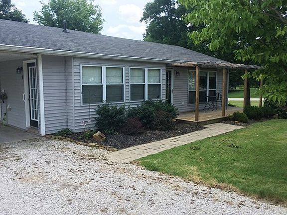 4th image of 765 W Donder Ln