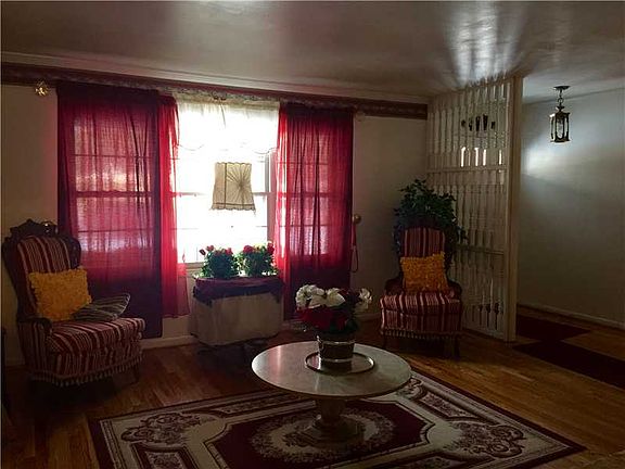 3rd image of 3305 Stamm Ave