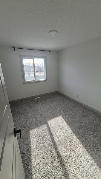 Edmonton House for rent - 3 Bedrooms — photo 17