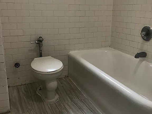 4th image of 2985 Botanical Sq APT St1