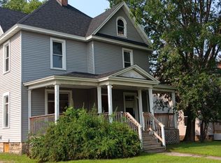814 9th Ave E, Menomonie, WI 54751