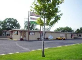 1148 W Broadway Ave, Forest Lake, MN 55025