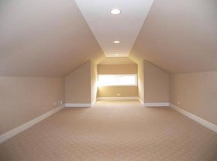 8036 S May St, Chicago, IL 60620