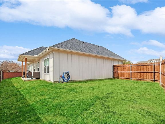 2nd image of 524 Park Meadow Ct