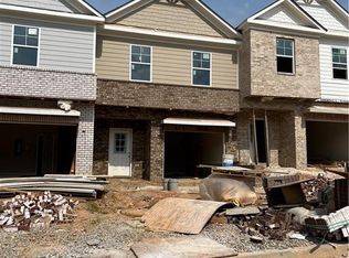 41 Creekside Commons Dr, Hoschton, GA 30548