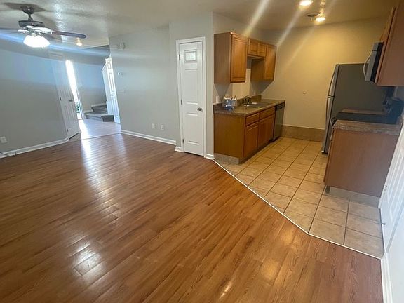 4th image of 4804 Shallow Cove Way #1
