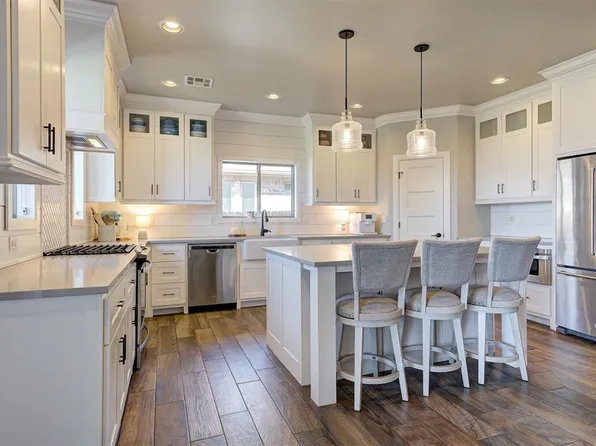 13501 Cobblestone Curve Rd, Oklahoma City, OK 73142