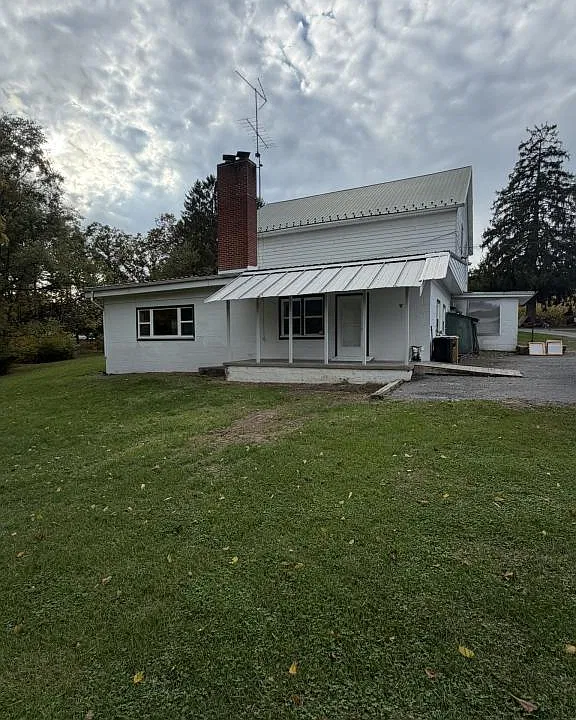 1452 Dellville Rd