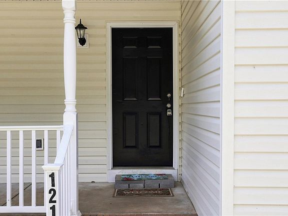 4th image of 1213 Centerville Rd