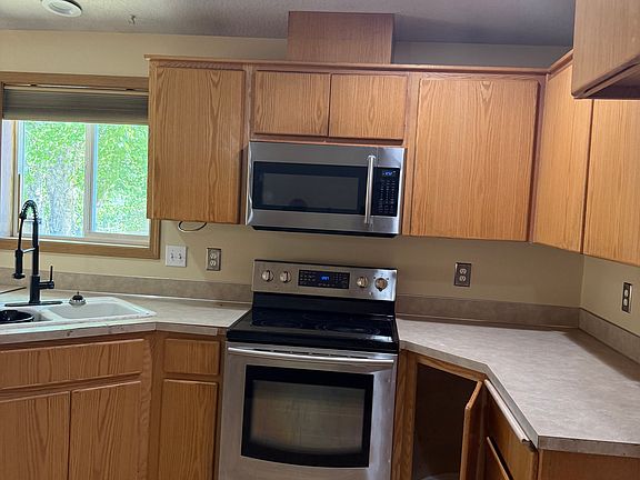 2nd image of 6495 SE 31st Ter