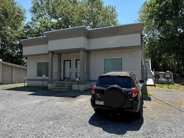 144 Water St APT D, Reading, PA 19605