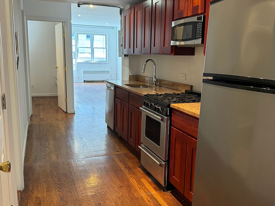 1st image of 1144 2nd Ave APT B2