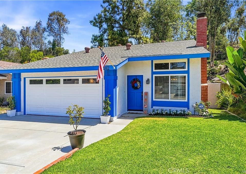 1st image of 22692 Via Santa Maria