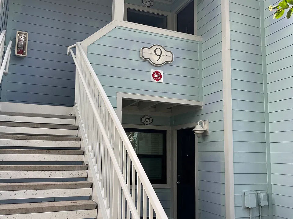100 Fairway Park Blvd #903