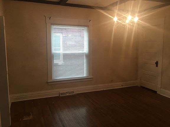 2nd image of 820 Cranberry St