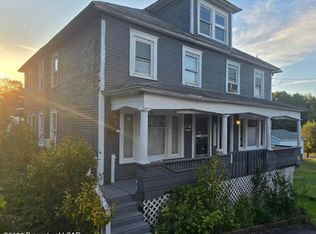 126 1/2 Oak St, Sugar Notch, PA 18706