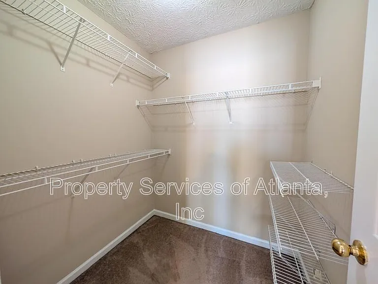 153 Oakland Blvd — Photo 14